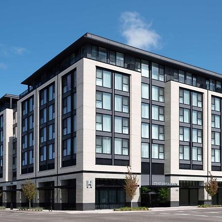 Holman Riverfront Park Hotel Salem, Tapestry By Hilton Экстерьер фото